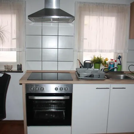 شقة Monteur Und Fuer 6 Personen, Parkplaetze, Wlan, Naehe Bietigheim, Heilbronn